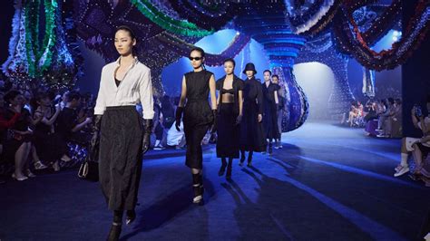 dior reprised shenzhen show.